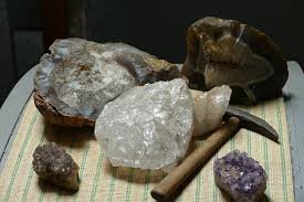 Explore Native American Artifacts with Famous Examples – Retro Timeline